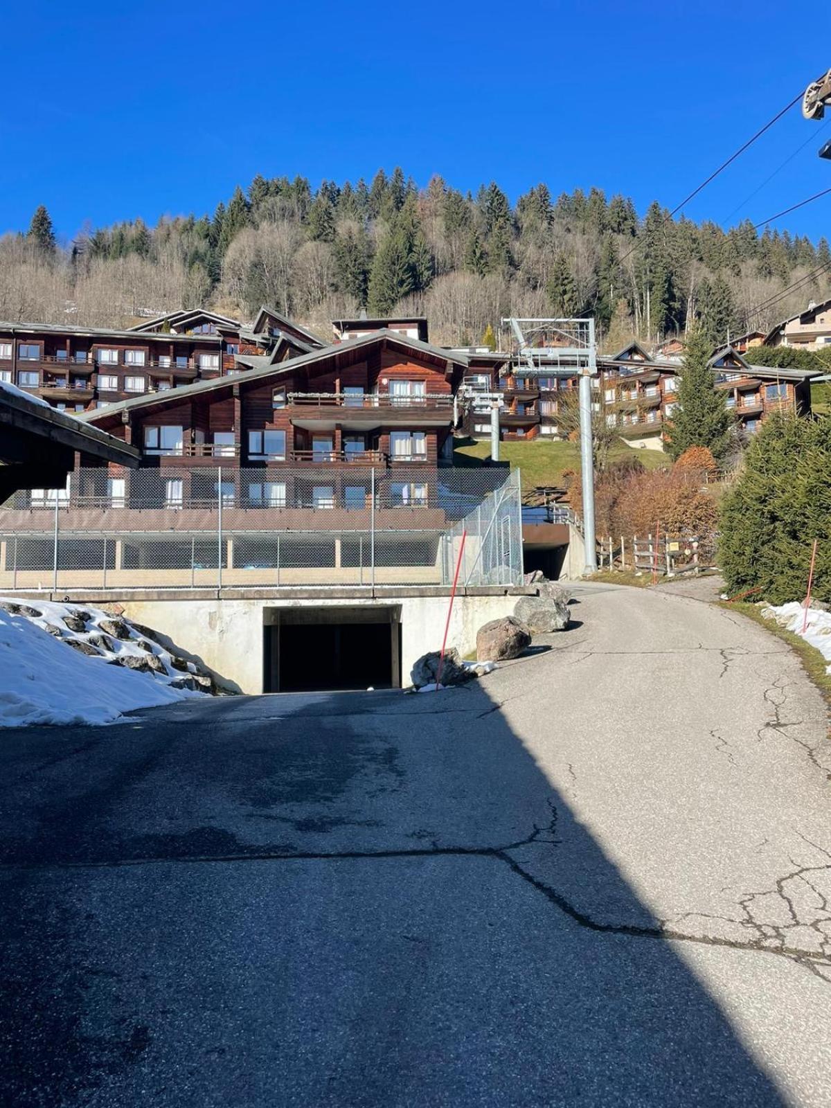 Studio Cabine Cosy A 5Min A Pieds Des Pistes Et Du Centre Ville Les Gets Exterior photo
